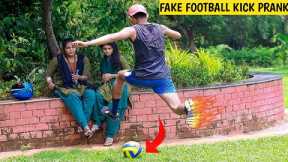 Fake Football Kick Prank // Football Scary Prank - Gone Wrong Reaction // @Redoutprank