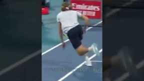 So funny 😂 tennis fails ￼￼￼￼🤣😂