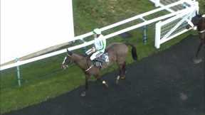 £125k buy Diamant Dore wins by half the track on debut | Racing TV