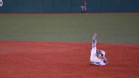 College Player Breaks Leg Celebrating Home Run