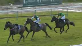 SHOCKING RACE MOMENT!  JOCKEY FALLS OFF- LOOSE HORSE KEEPS RUNNING INTERRUPTING OTHER RUNNERS