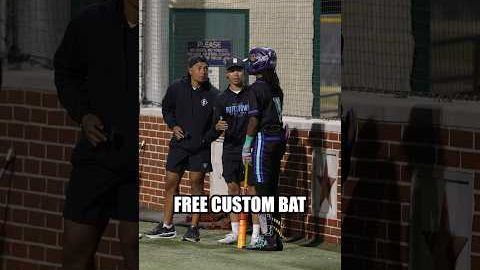 WALK OFF the CHAMPIONSHIP GAME, Win a FREE BASEBALL BAT! #shorts