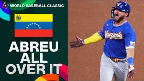 WOW WILYER! 🤯 Wilyer Abreu CLOBBERS a 3-run home run to give Team Venezuela the LEAD! 🇻🇪