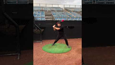 Swing the aero bat to hit like this!#baseball #viral #homerun #fyp