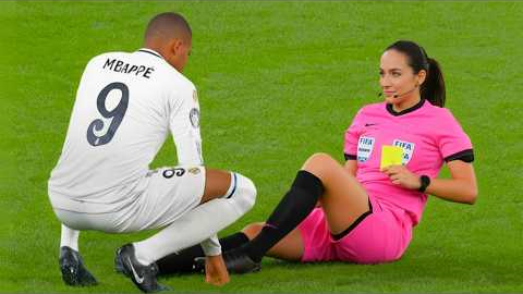 Most Beautiful & Emotional Sportsmanship in Football
